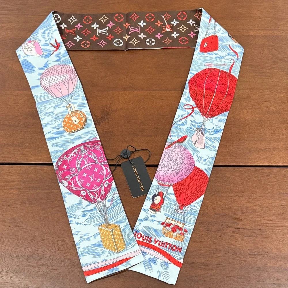 GWP Louis Vuitton Vibrant Monogram Silk Scarf - Picture 3 of 6